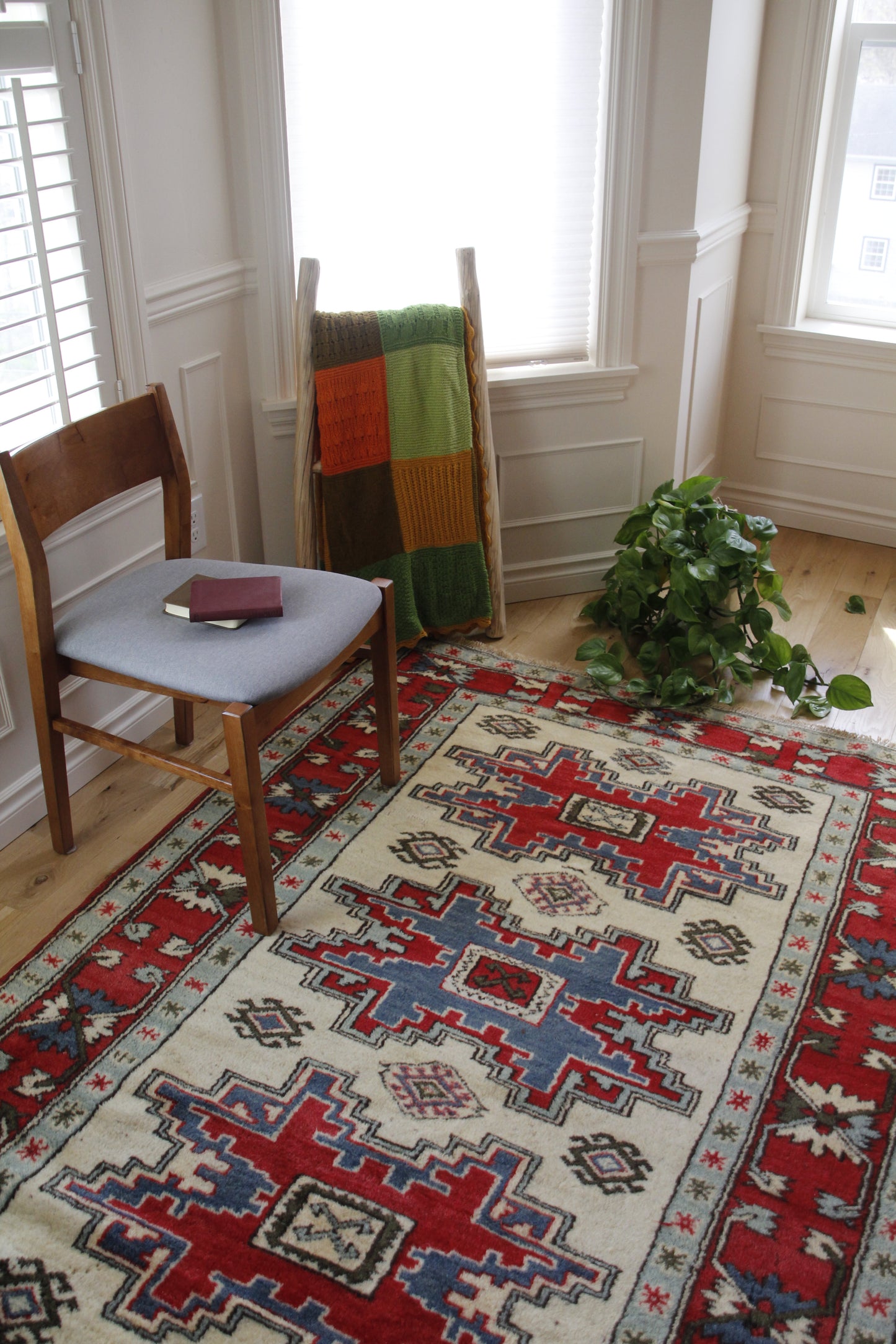 Handmade Vintage Turkish Medium Rug 4'9" X 7'