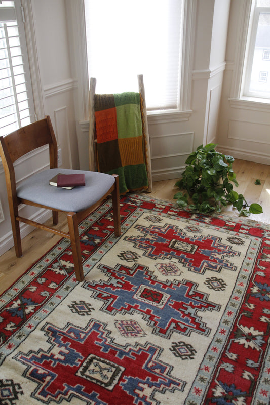 Handmade Vintage Turkish Medium Rug 4'9" X 7'