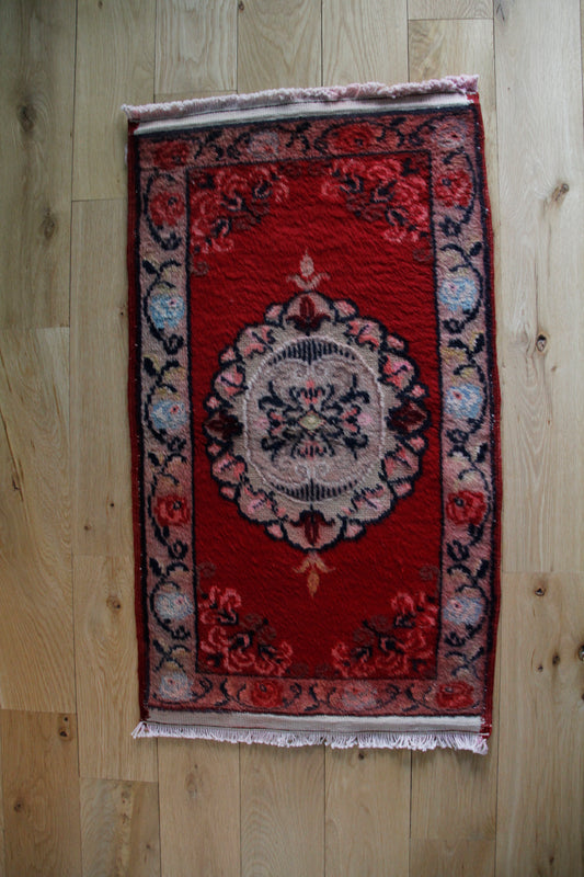 Handmade Vintage Turkish Entryway Rug 1'9" X 3'1"