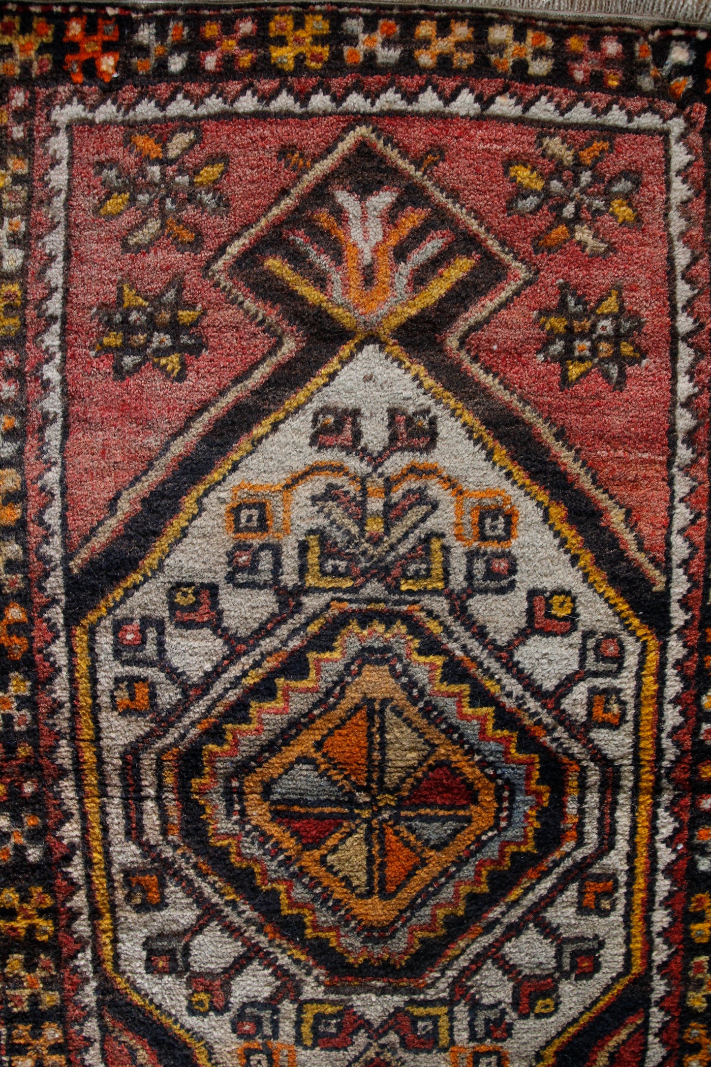 Handmade Vintage Turkish Entryway Rug 1'6" X 3'2"
