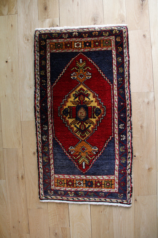 Handmade Vintage Turkish Entryway Rug 1'9" X 3'4"