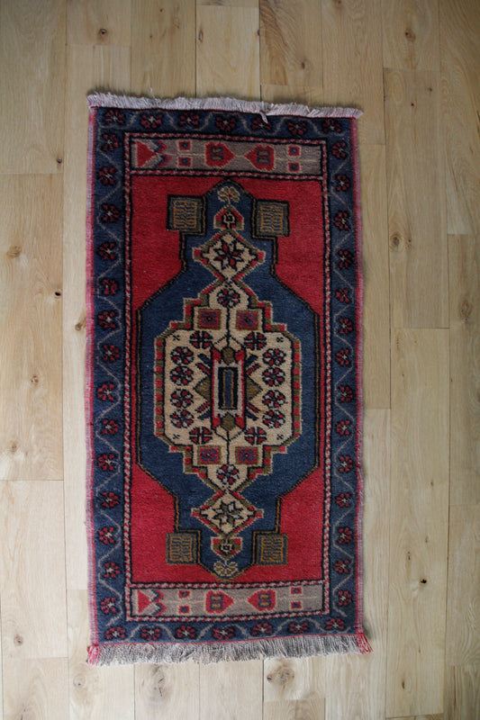 Handmade Vintage Turkish Entryway Rug 1'9" X 3'7"