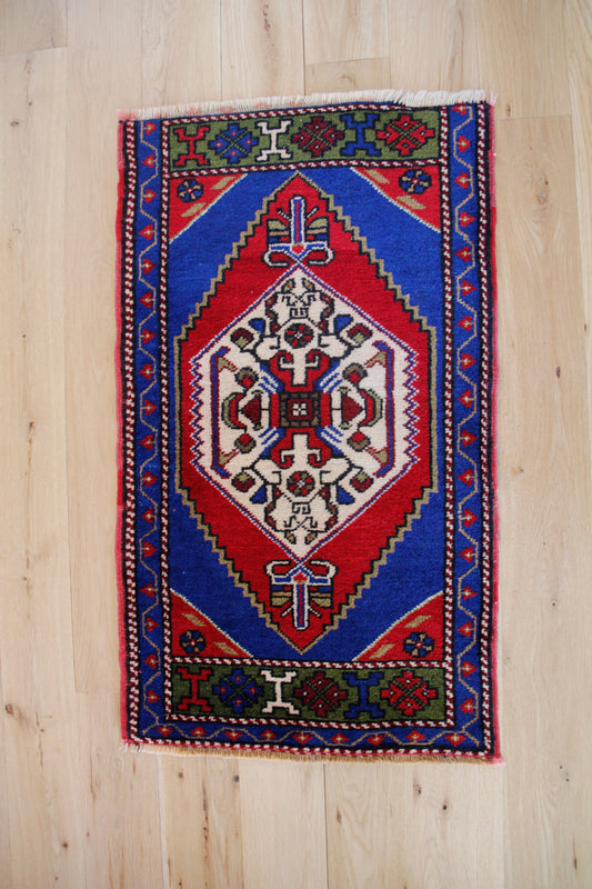 Handmade Vintage Turkish Entryway Rug 1'9" X 3'2"