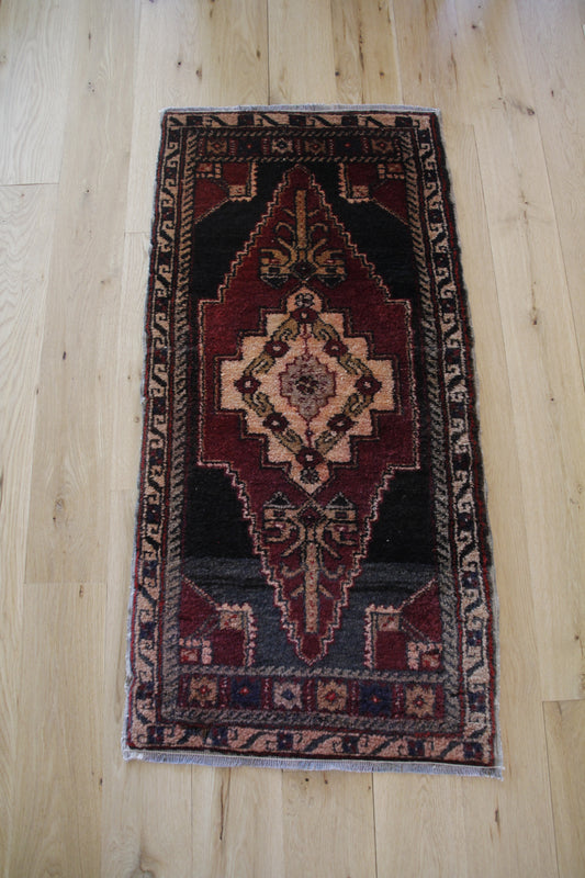 Handmade Vintage Turkish Entryway Rug 1'9" X 3'8"