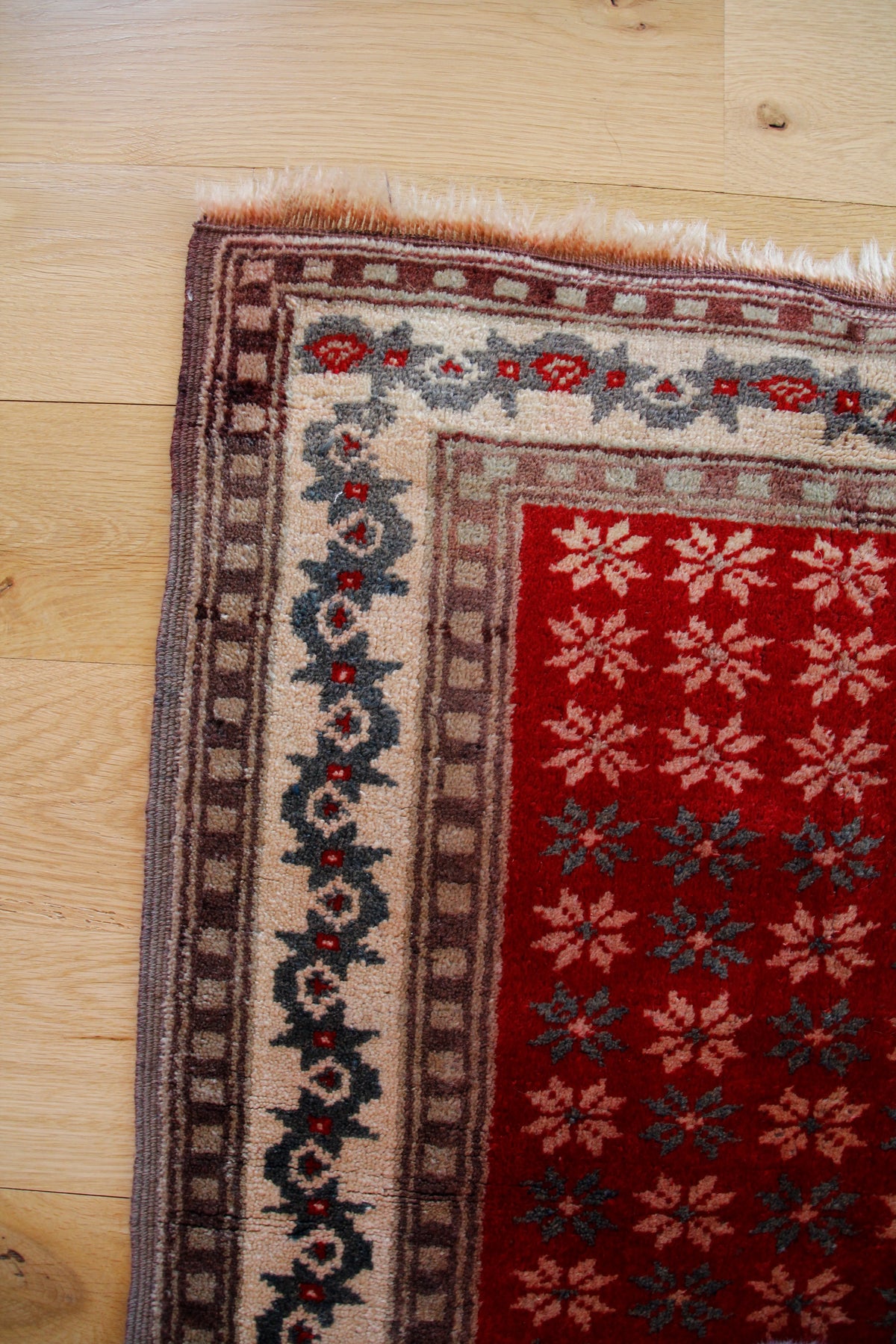 Handmade Vintage Turkish Small Rug 2' X 4'9"