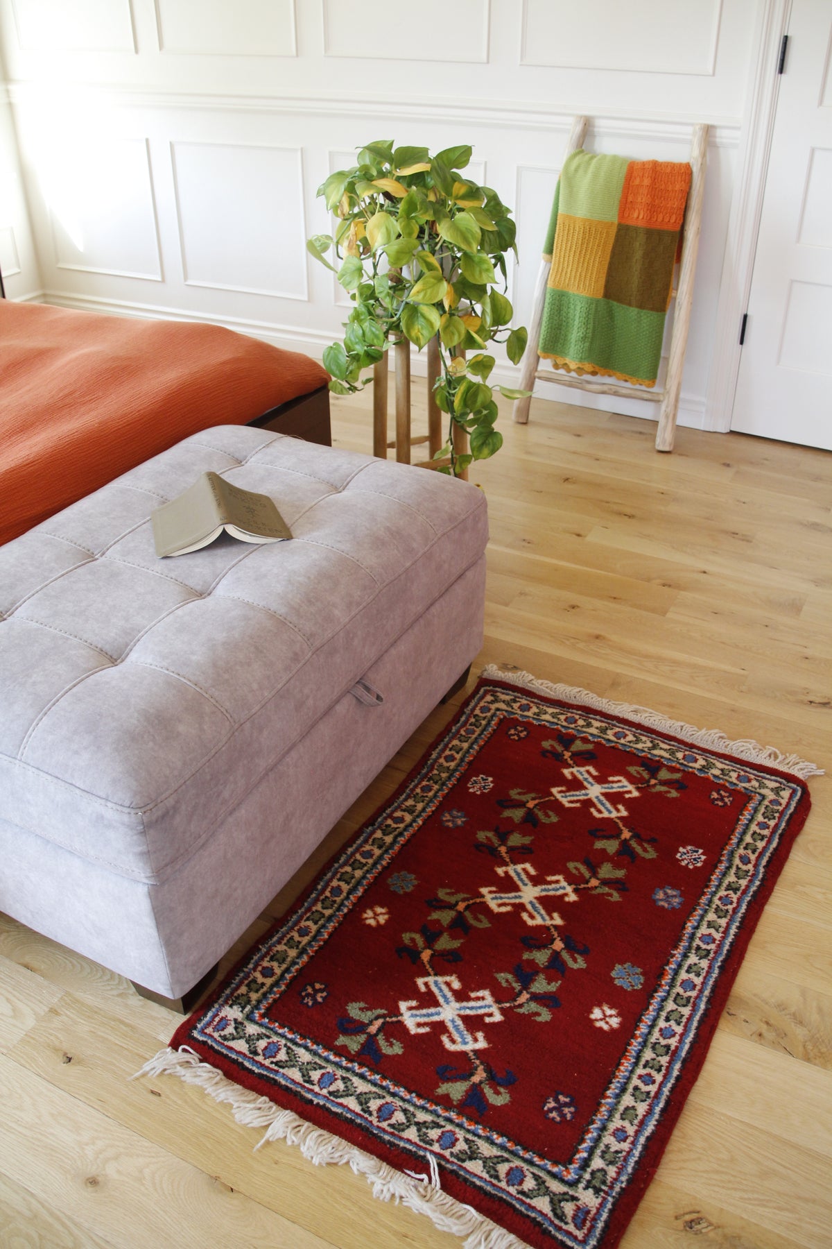 Handmade Vintage Turkish Small Rug 2'2" X 3'6"