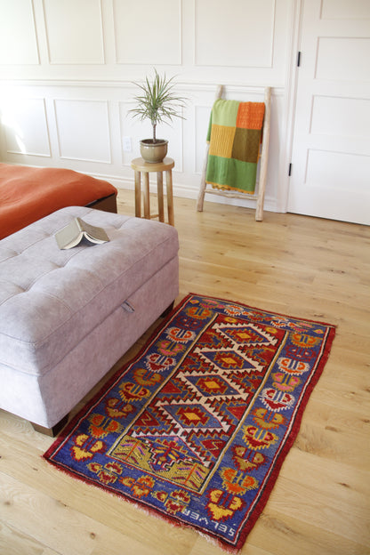 Handmade Vintage Turkish Small Rug 2'6" X 4'