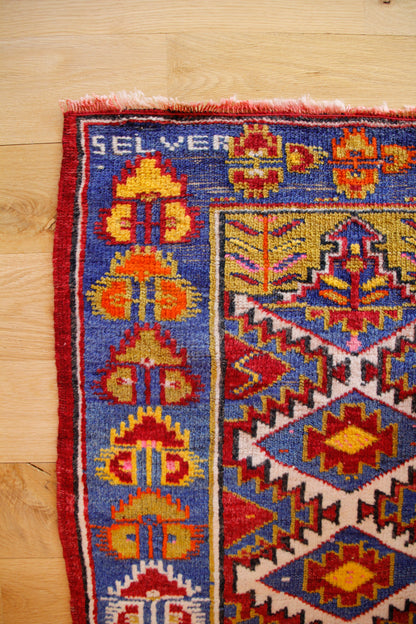 Handmade Vintage Turkish Small Rug 2'6" X 4'