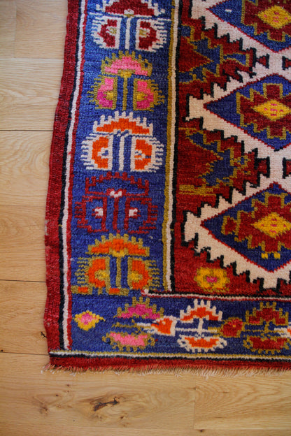 Handmade Vintage Turkish Small Rug 2'6" X 4'