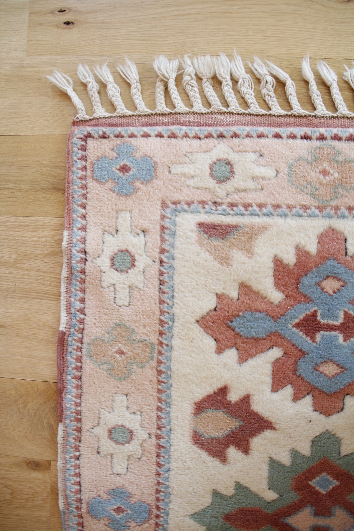 Handmade Vintage Turkish Small Rug 2'7" X 4'4"
