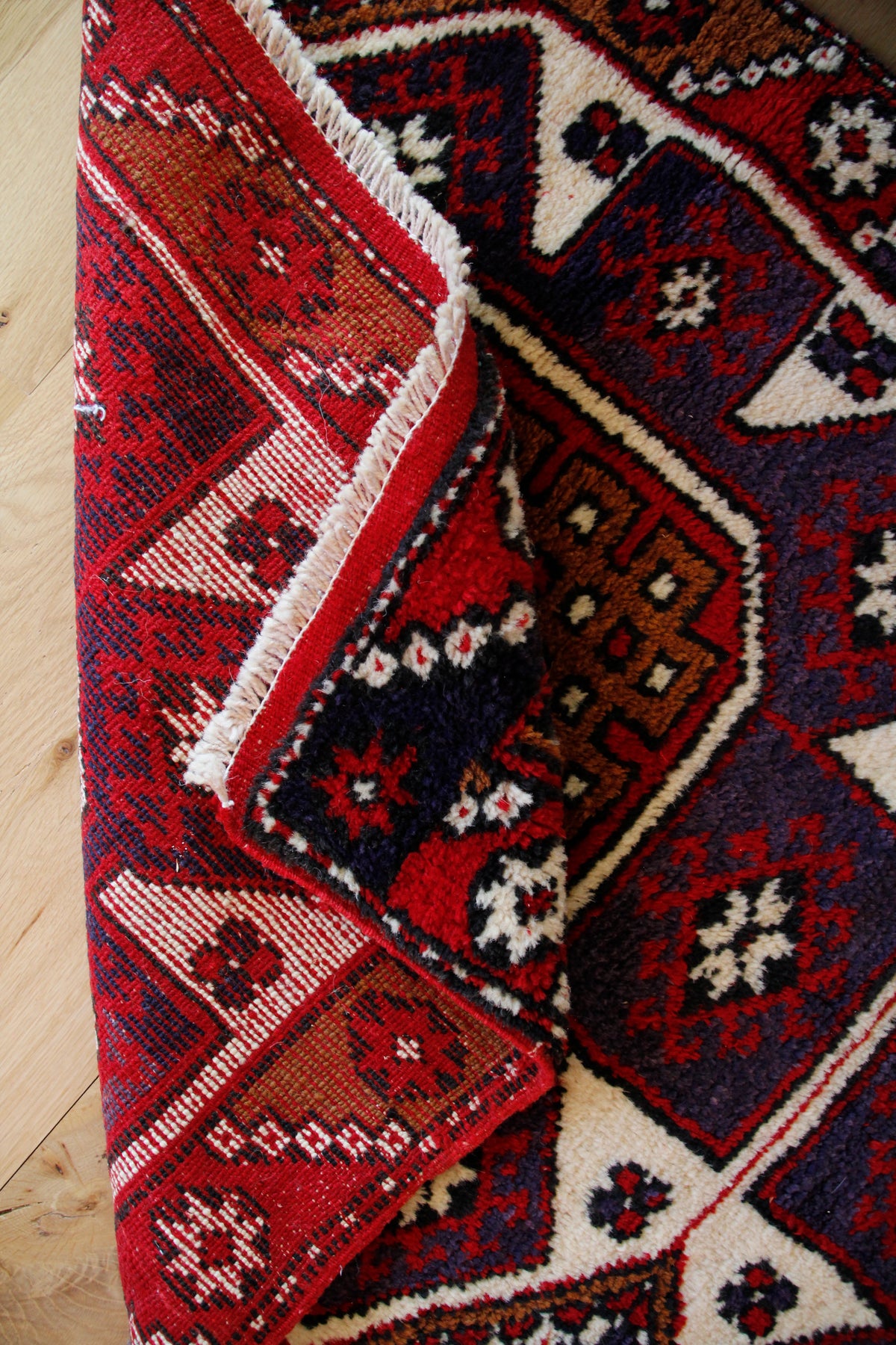 Handmade Vintage Turkish Small Rug 2'8" X 4'9"