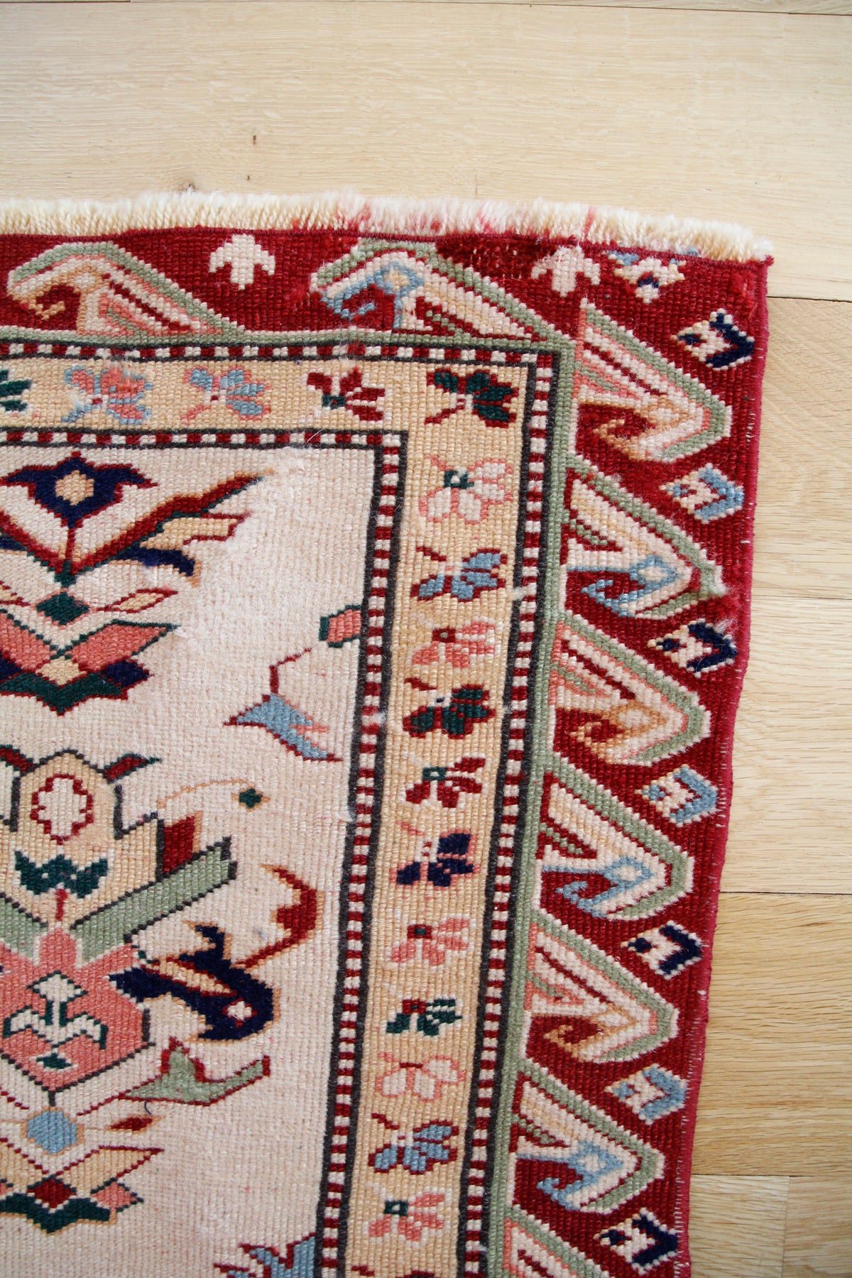 Handmade Vintage Turkish Small Rug 3'3" X 4'4"