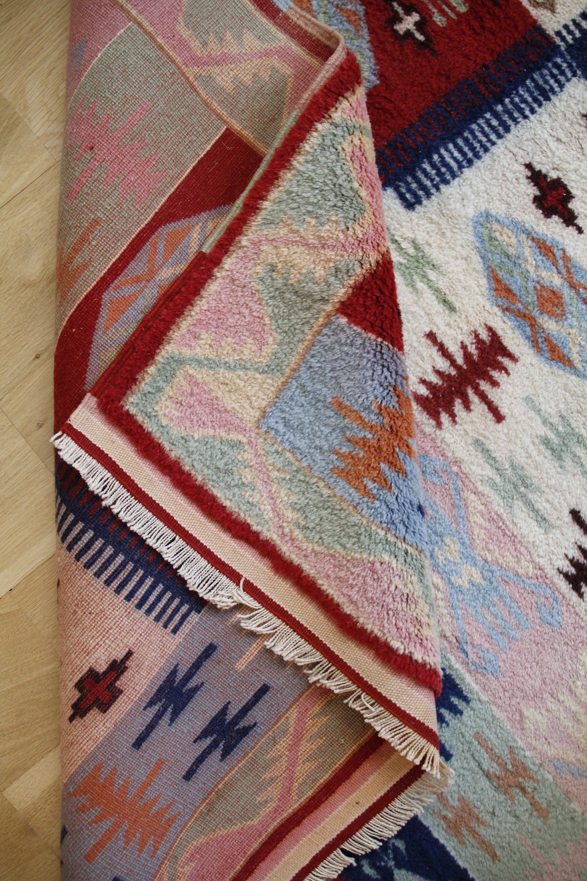 Handmade Vintage Turkish Small Rug 3'9" X 4'