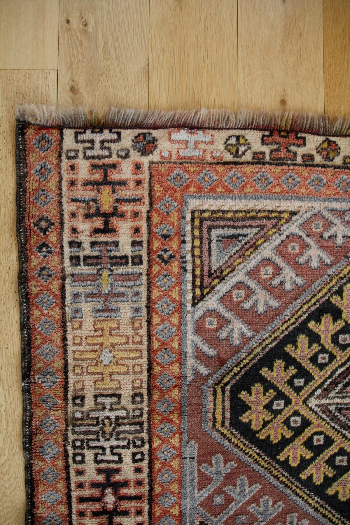 Handmade Vintage Turkish Medium Rug 3'5" X 5'11"