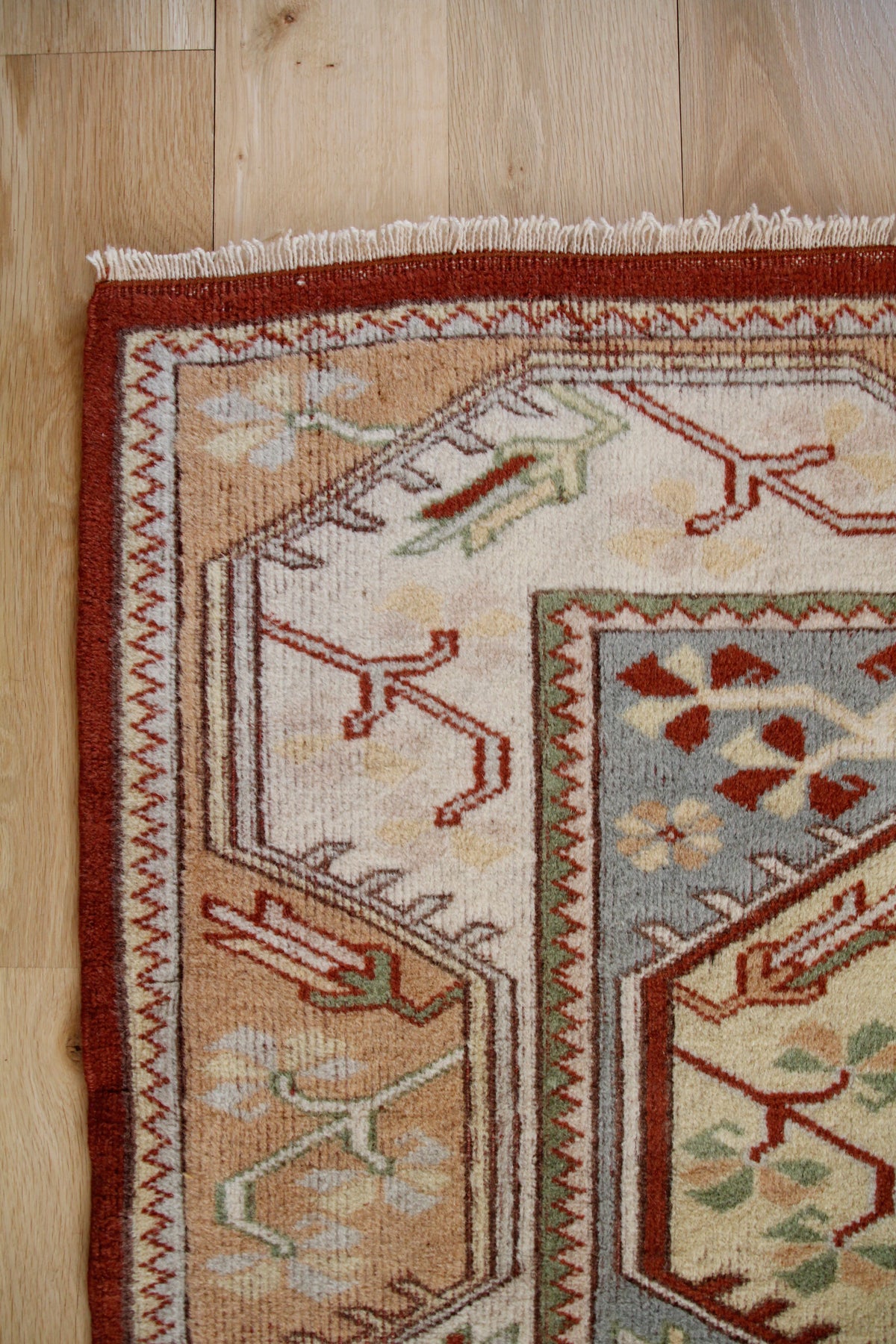 Handmade Vintage Turkish Medium Rug 4'3" X 6'5"