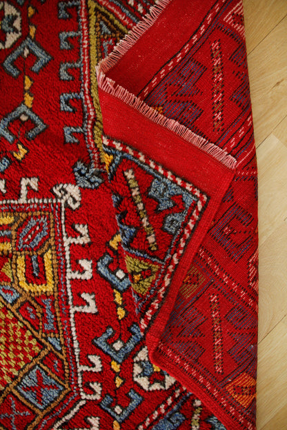 Handmade Vintage Turkish Medium Rug 3'9" X 6'1"
