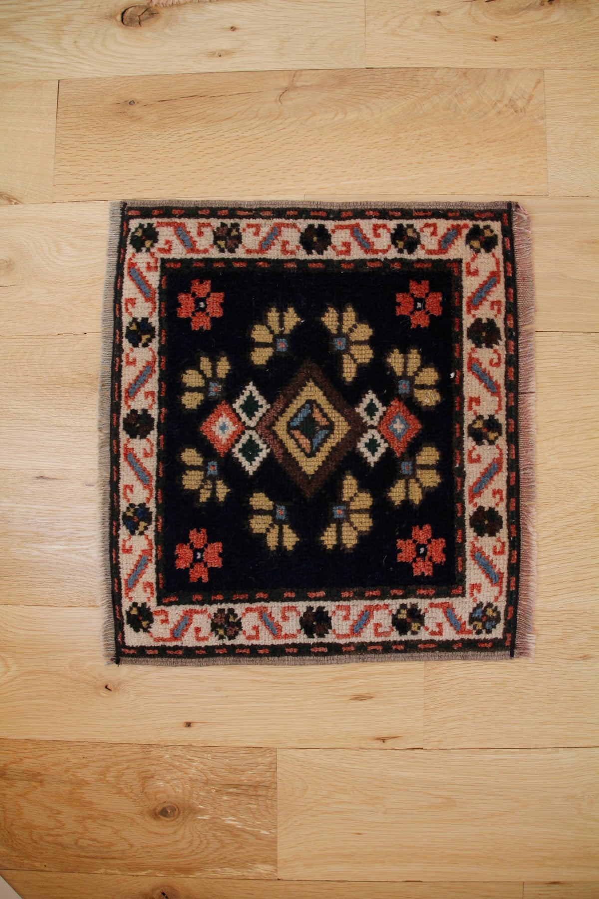 Handmade Vintage Turkish Mini Rug 1'4" X 1'5"