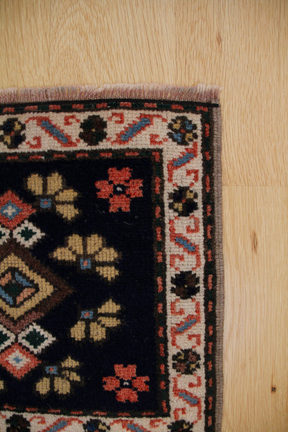 Handmade Vintage Turkish Mini Rug 1'4" X 1'5"