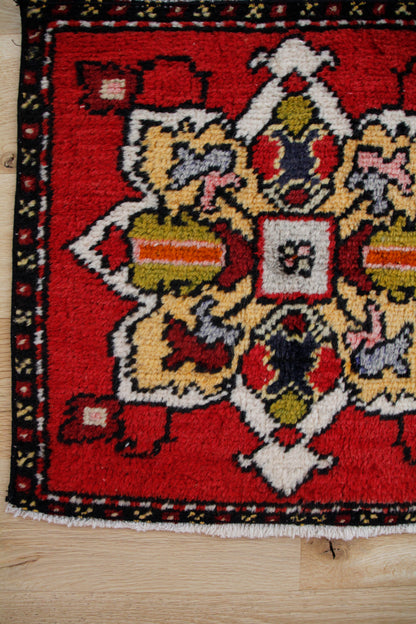 Handmade Vintage Turkish Mini Rug 1'6" X 1'7"