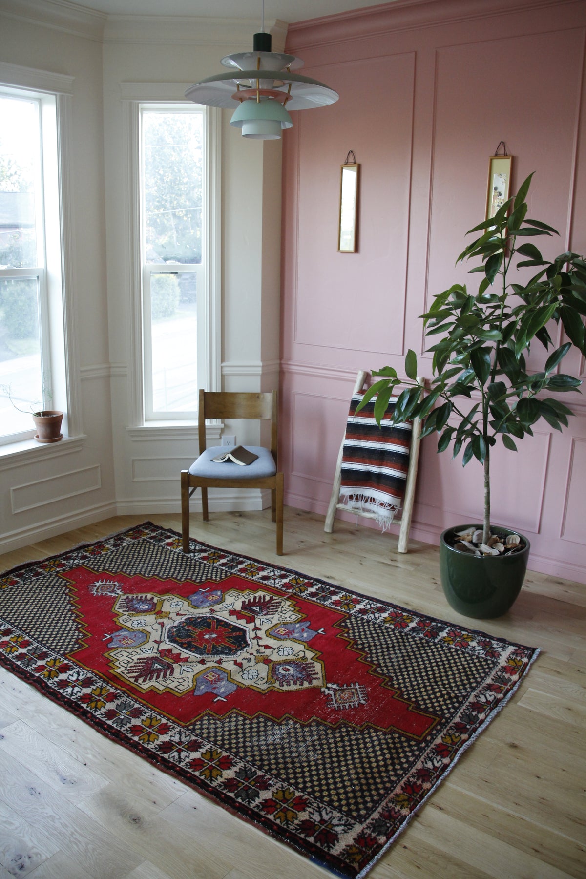 Handmade Vintage Turkish Medium Rug 4'7" X 7'8"