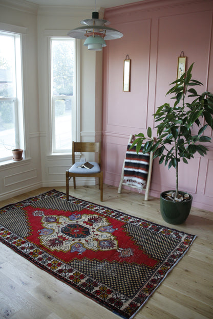 Handmade Vintage Turkish Medium Rug 4'7" X 7'8"