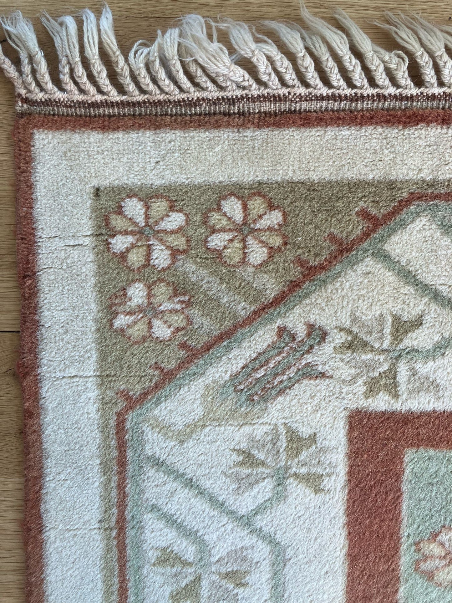 Handmade Vintage Turkish Medium Rug 5'5" X 8'3"