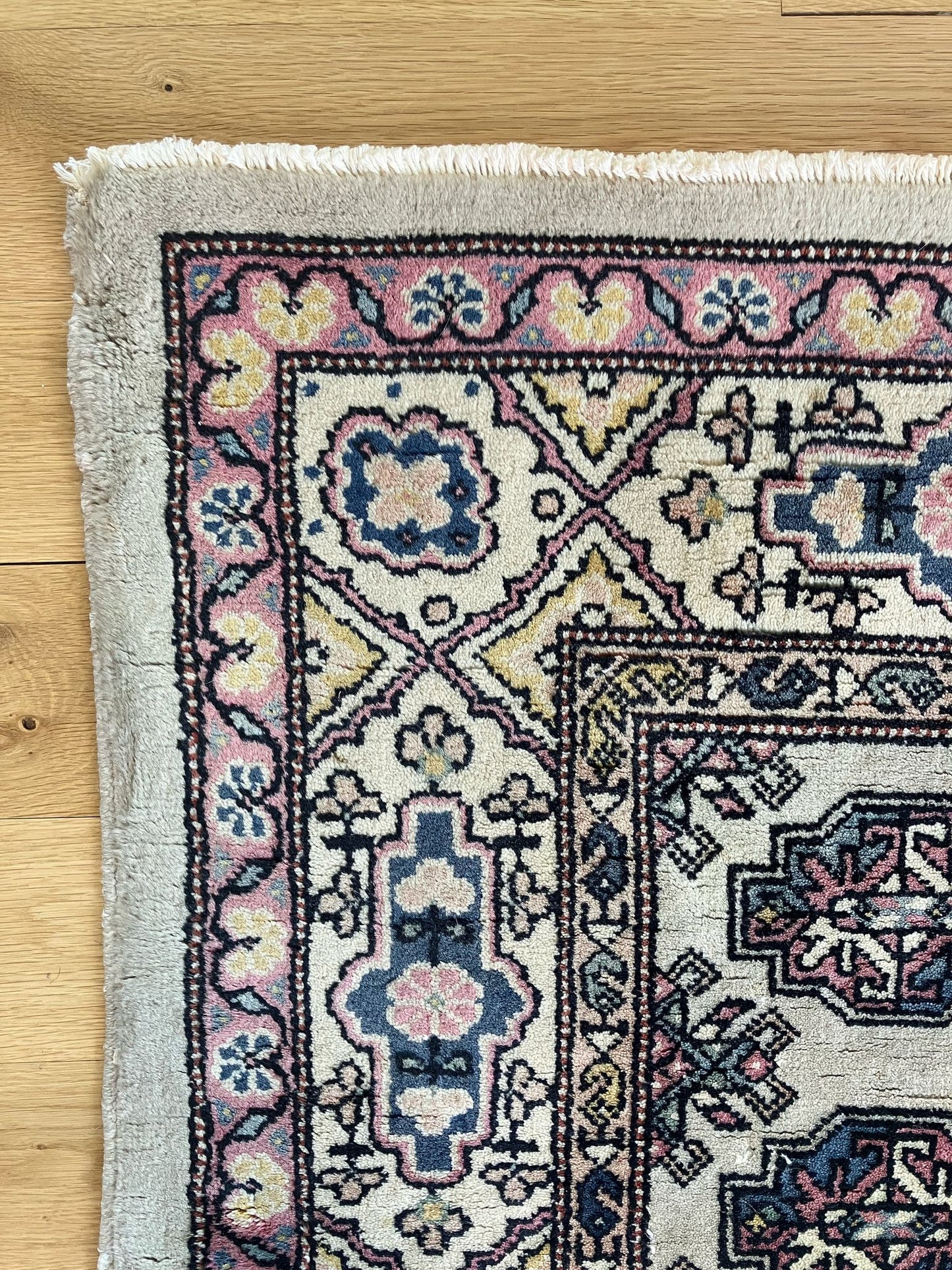 Handmade Vintage Turkoman Medium Rug 5'2" X 8'