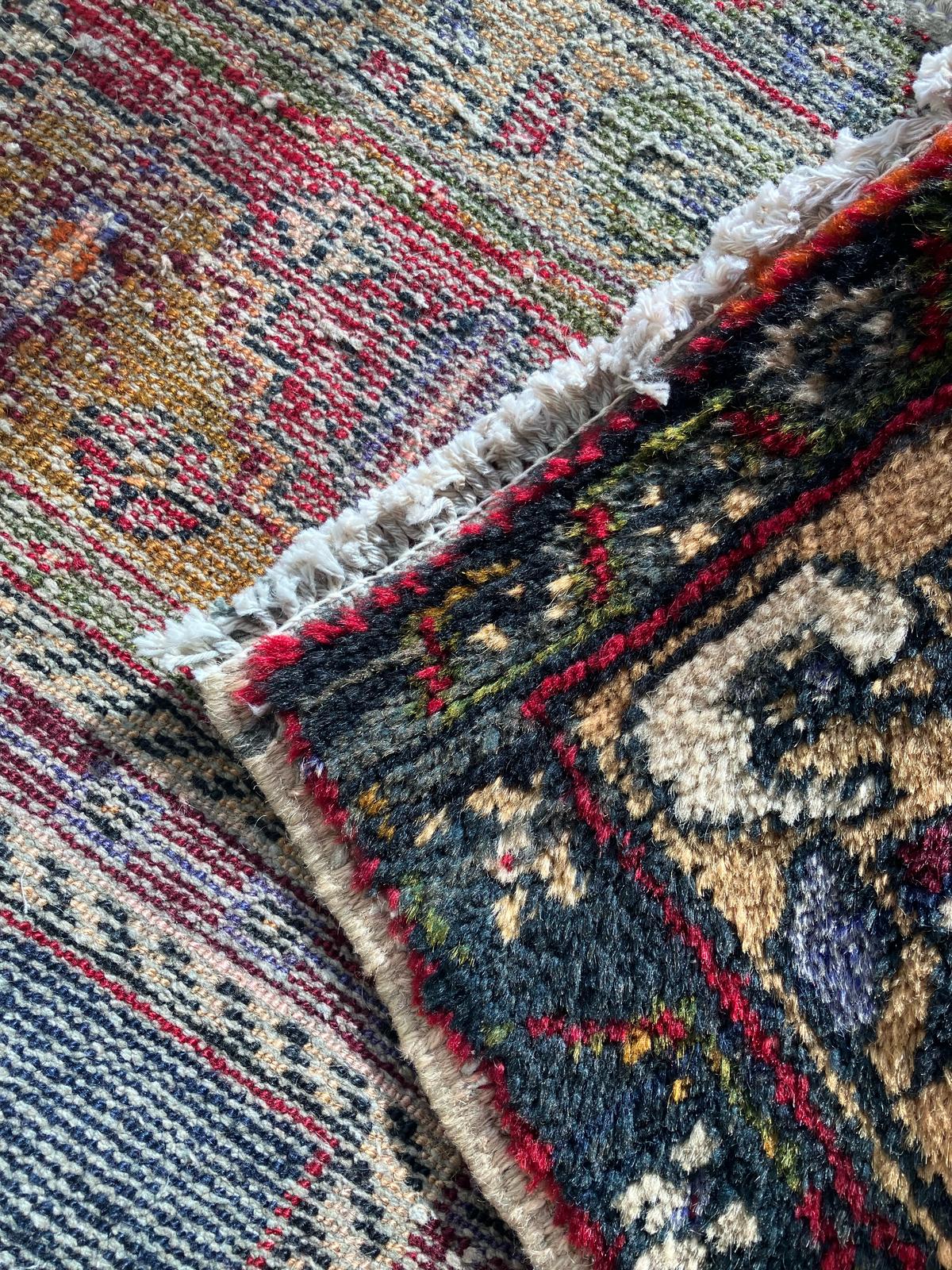 Handmade Vintage Turkish Medium Rug 4'5" X 7'9"