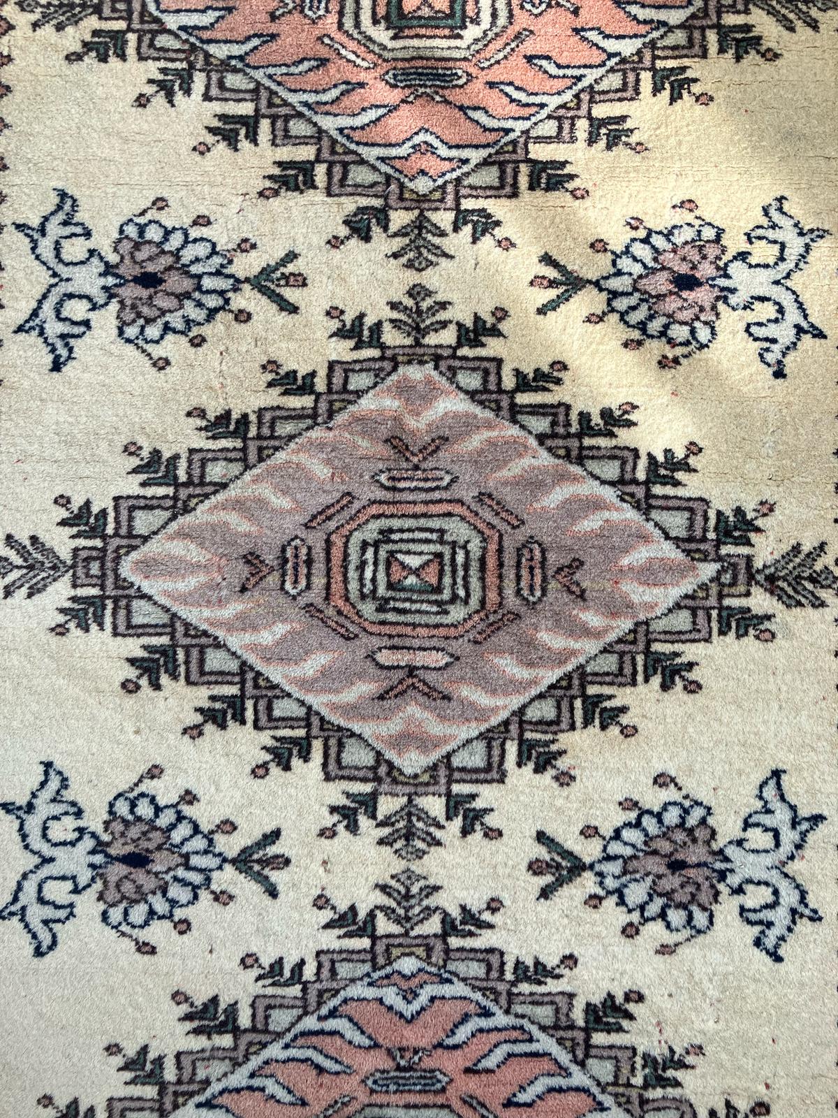 Handmade Vintage Turkish Medium Rug 4'5" X 6'6"