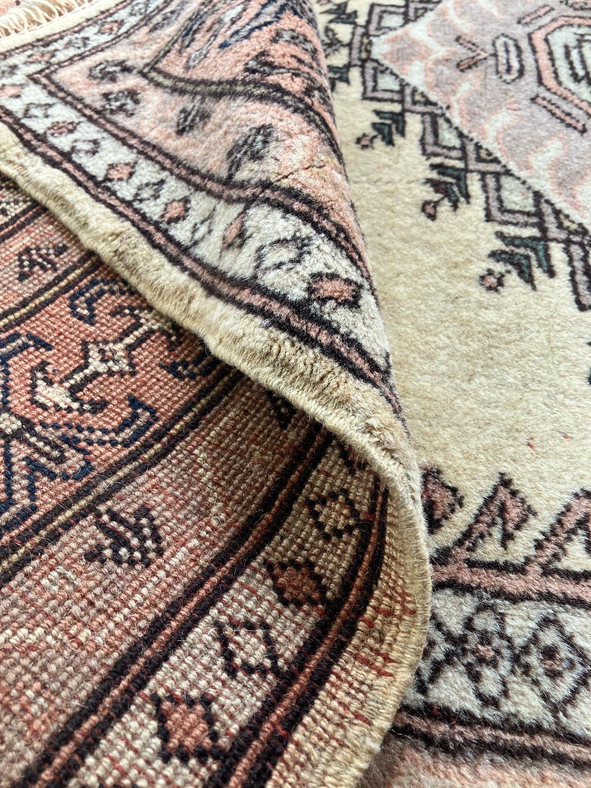 Handmade Vintage Turkish Medium Rug 4'5" X 6'6"