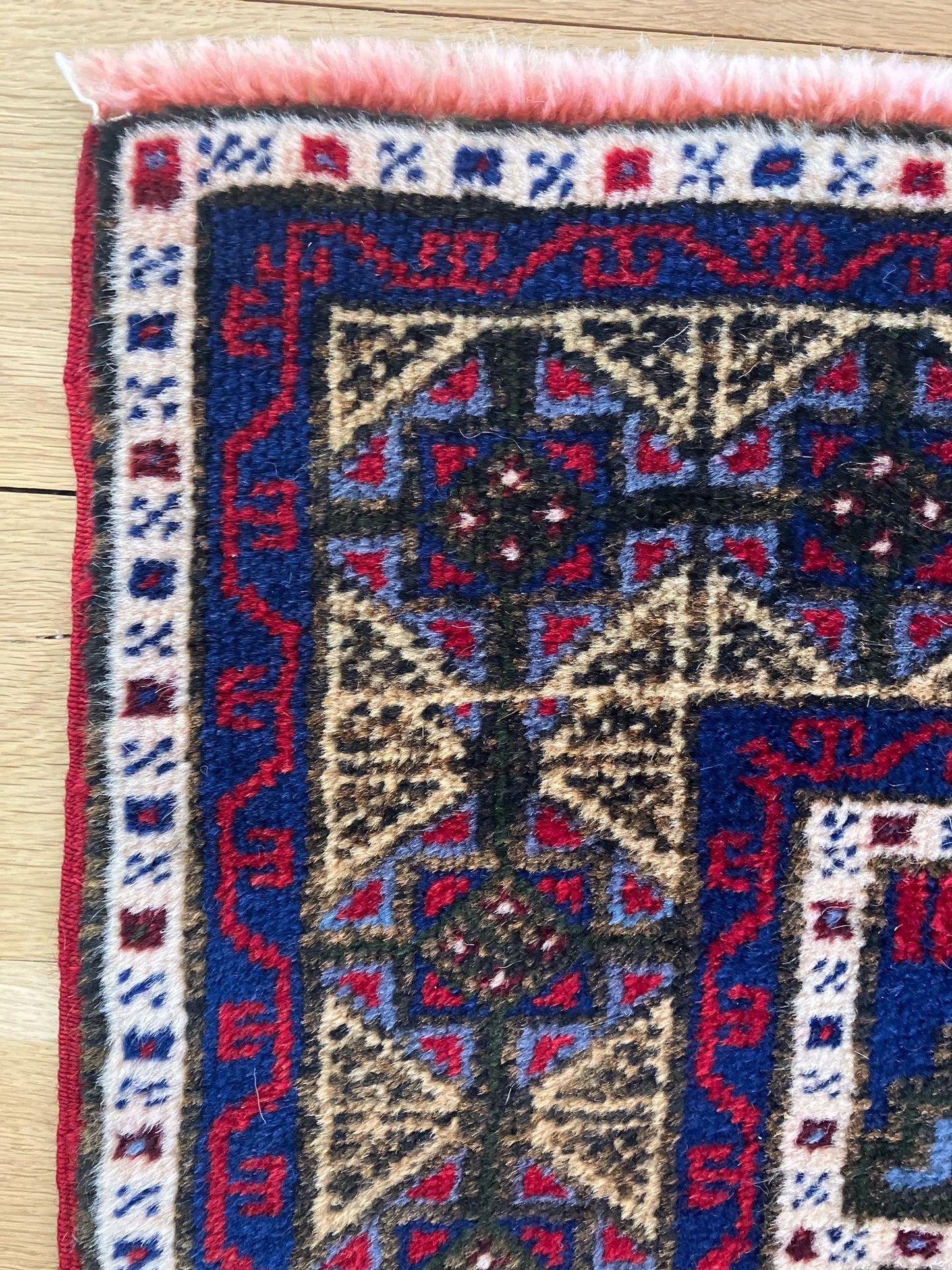 Handmade Vintage Turkish Medium Rug 4'2" X 7'7"