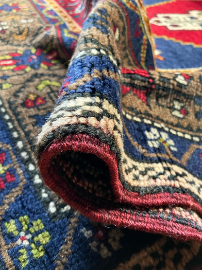 Handmade Vintage Turkish Medium Rug 3'9" X 6'5"