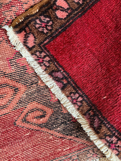 Handmade Vintage Turkish Small Rug 2'8" X 2'7"